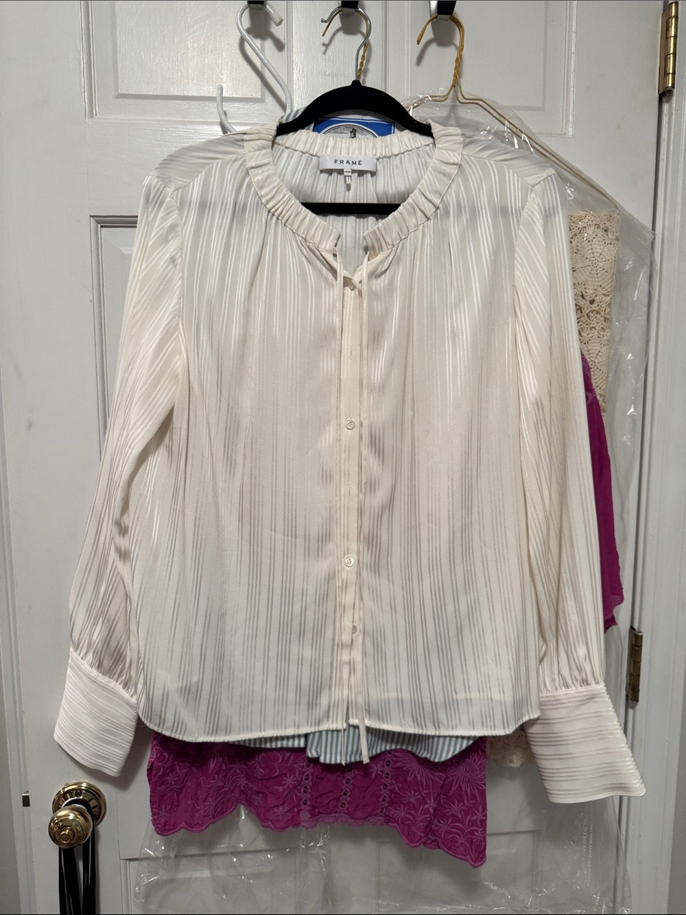 Frame Denim Cream Pleated Ruffle-Neck Button Blouse